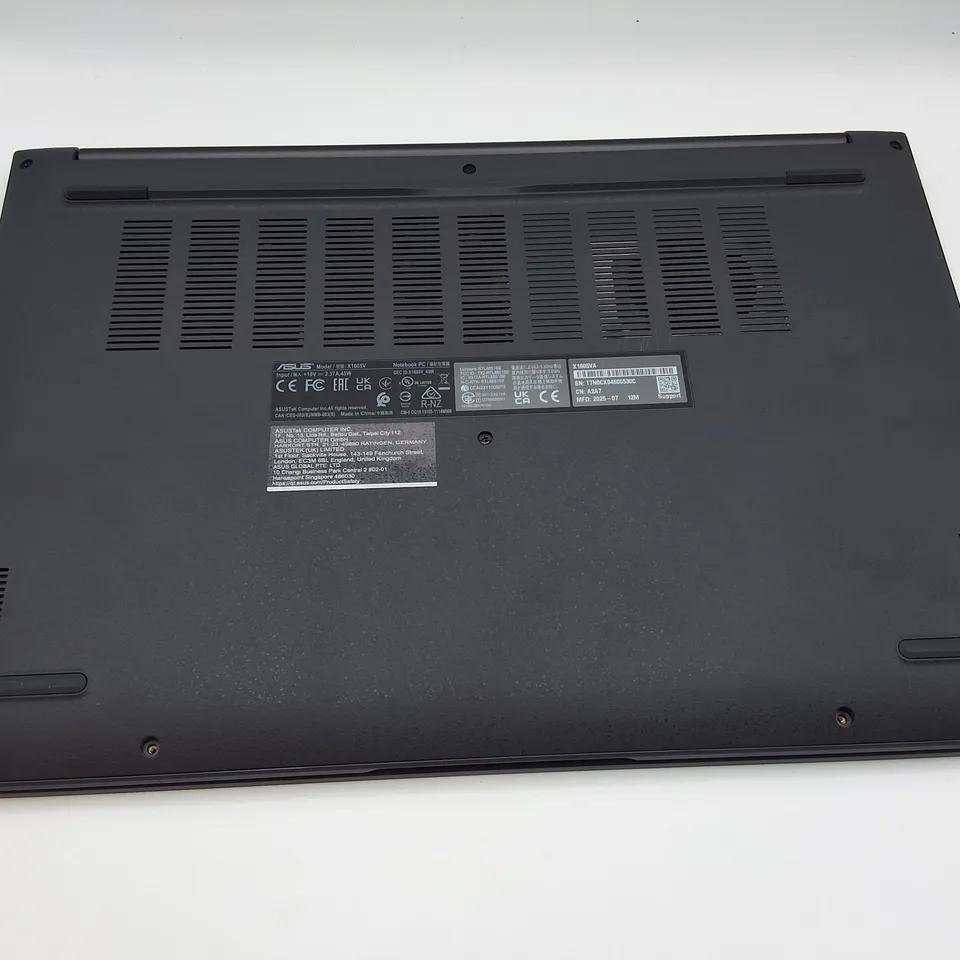 UNBOXED ASUS VIVIBOOK INTEL I-5 LAPTOP IN BLACK - X1605V