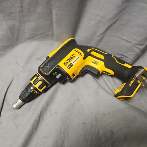 DEWALT DCF620 18V XR DRYWALL SCREW GUN (CORDLESS)