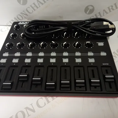 AKAI PROFFESIONAL MIDMIX