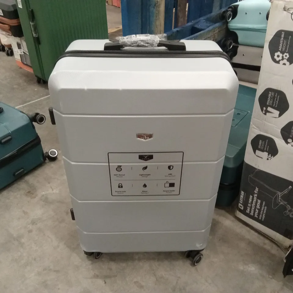 MEDIUM SUITCASE SILVER