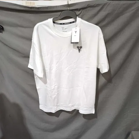 NIKE MAMBA MENTALITY T-SHIRT – WHITE, LOOSE FIT, UK M