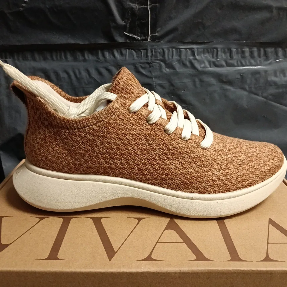 BOXED VIVIA URBAN NUTMEG WOOL TRAINERS - UK 7