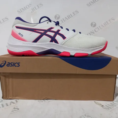 BOXED PAIR OF ASICS GEL-NETBURNER SHOES IN WHITE/NAVY/RED UK SIZE 8