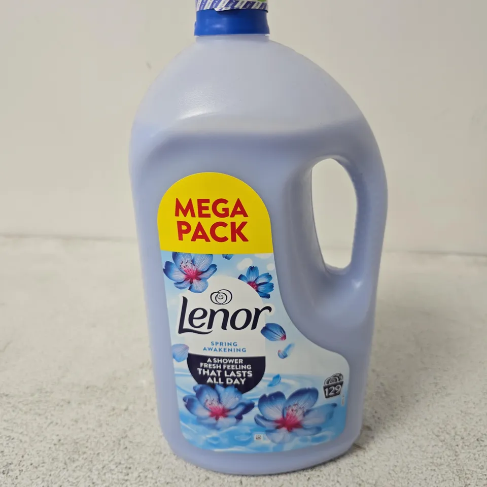 LENOR FABRIC SOFTENER MEGA PACK – SPRING AWAKENING - 3.999L