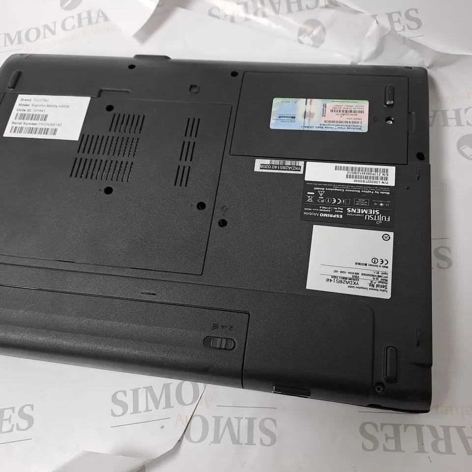 FUJITSU	ESPRIMO MOBILE V5535 LAPTOP SERIAL # YKDA285140
