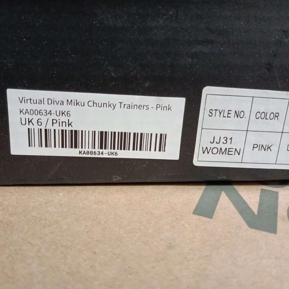 KOI X HATSUNE MIKU CHUNKY TRAINERS – PINK, UK6 (WOMEN)