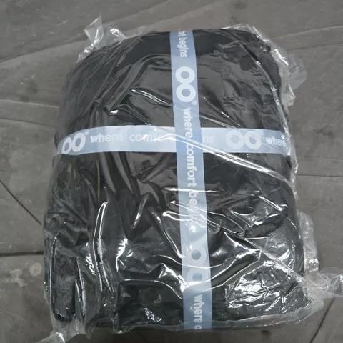 SEALED OODIE OVERSIZED HOODED BLANKET - BLACK