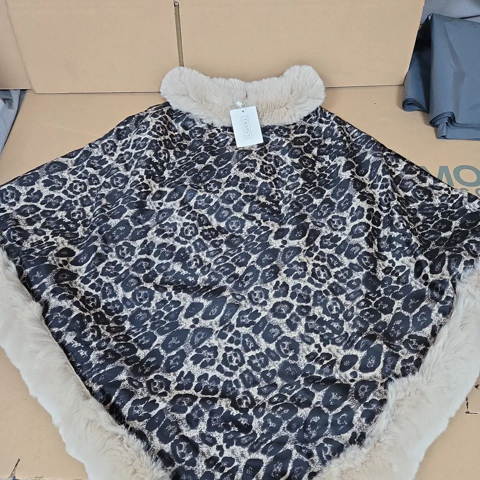 BOX OF APPROXIMATELY 10 TAMSY LEOPARD PATTERN DOUBLE LAYER FAUX FUR PONCHOS