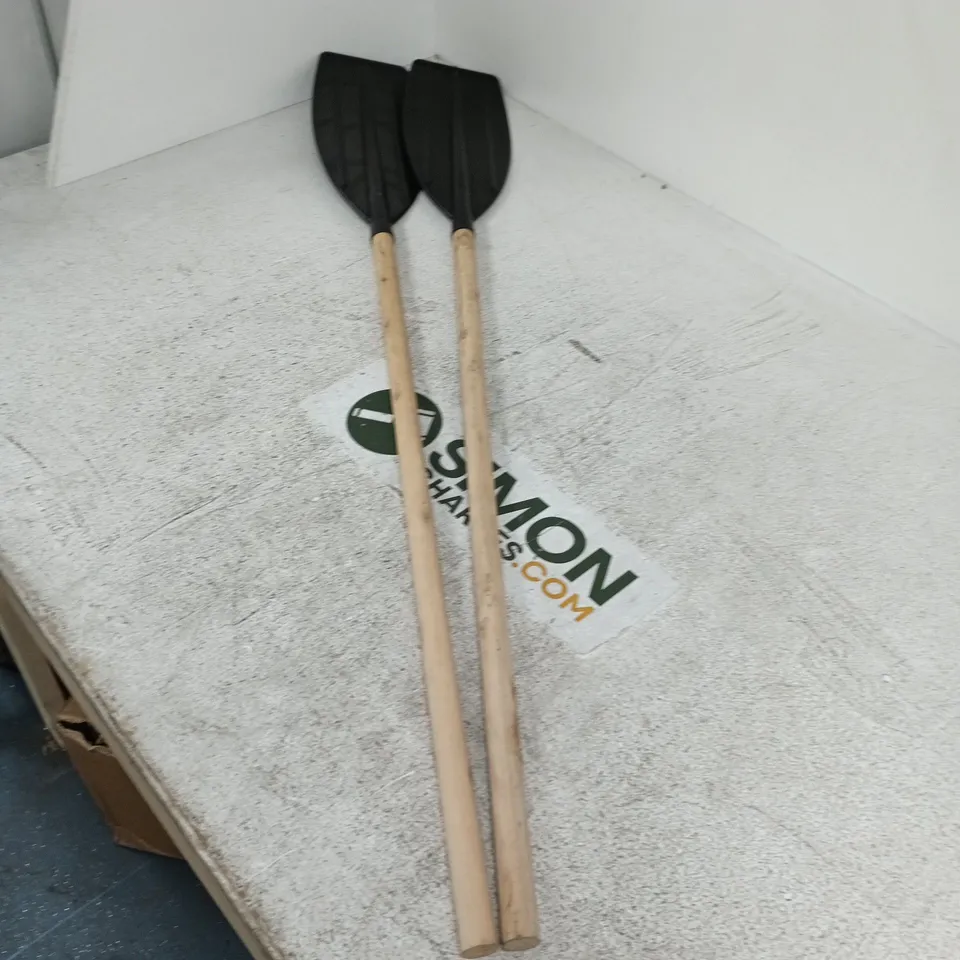 PAIR OF WOOD SHAFT PLASTIC BLADE OARS
