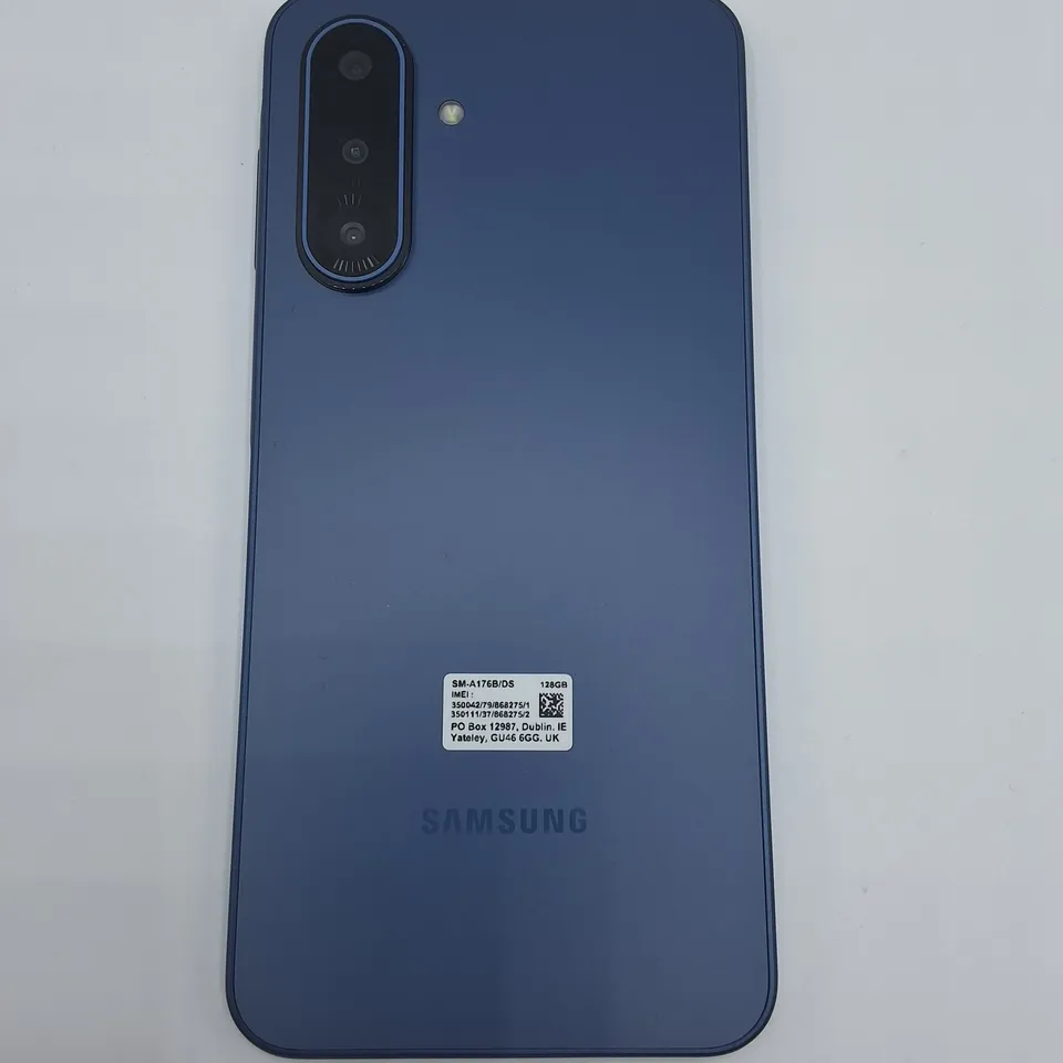 BOXED SAMSUNG GALAXY A17 5G 4/128GB IN BLUE - SM-A176B