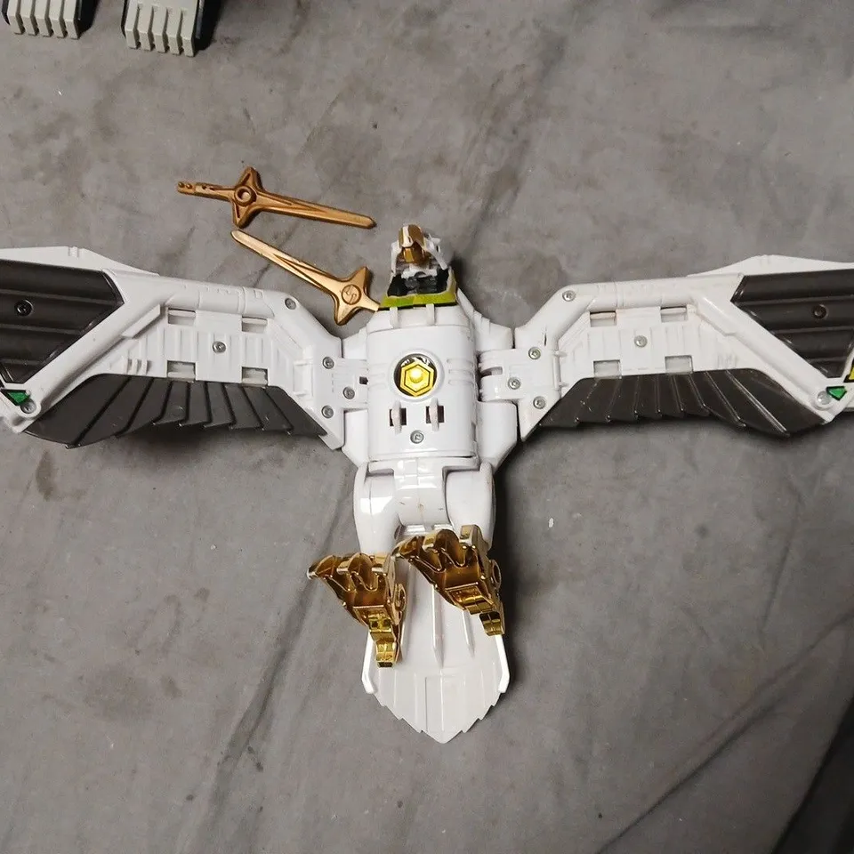 VINTAGE TRANSFORMERS STYLE FIGURINE