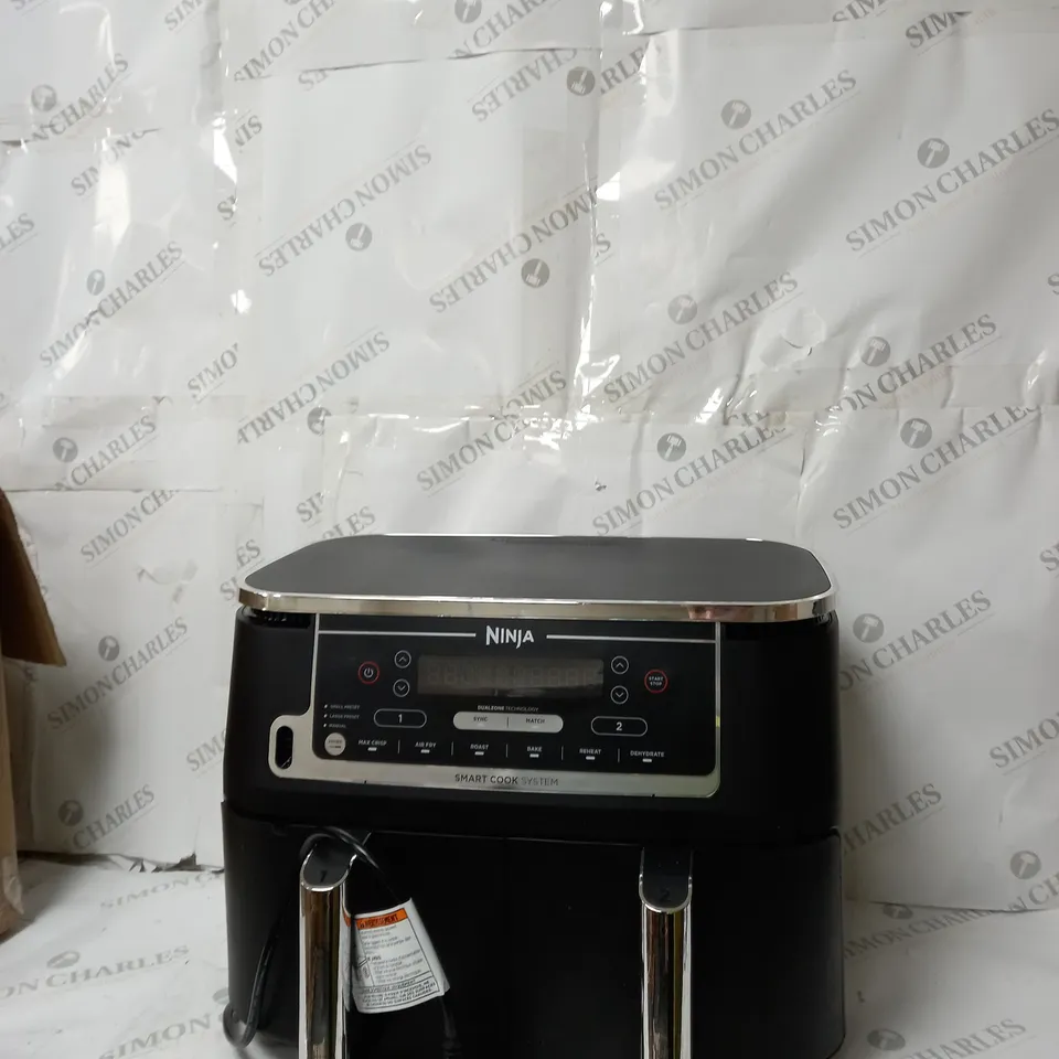 BOXED NINJA FOODI MAX DUAL ZONE 9.5L AIR FRYER AF451UK