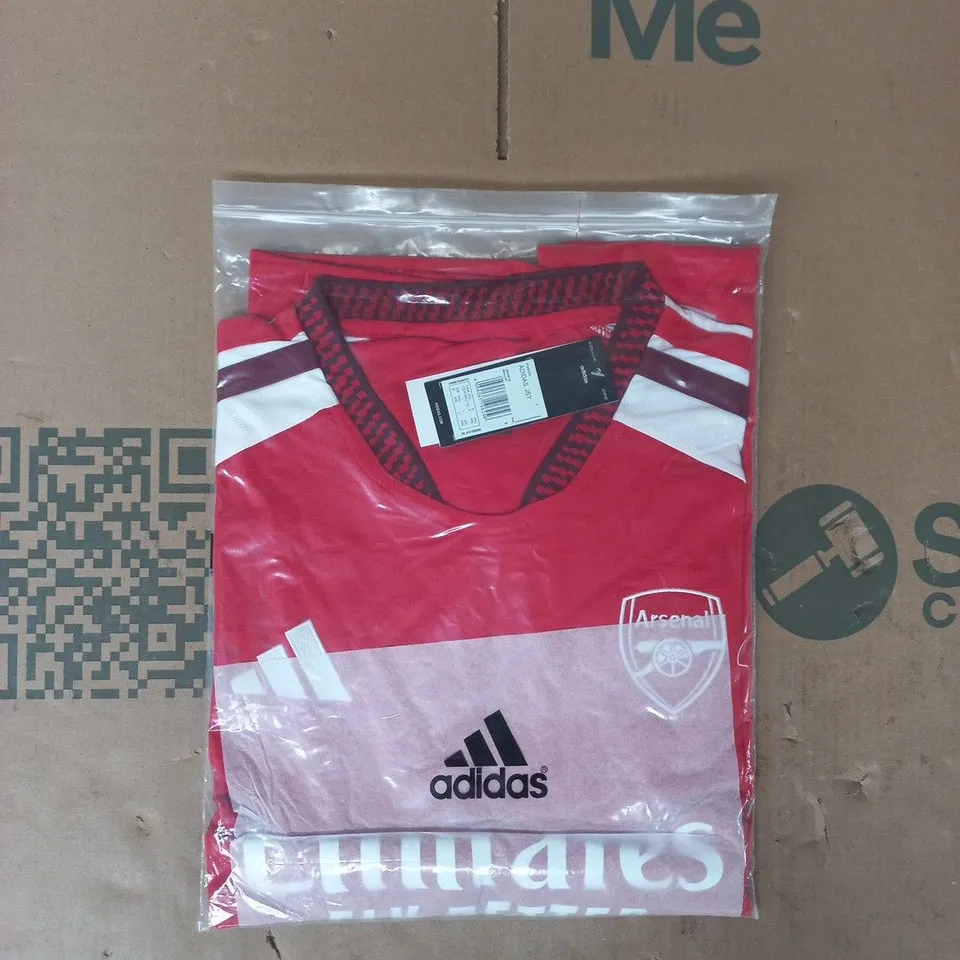 BAGGED ADIDAS ARSENAL FOOTBALL JERSEY IN RED SIZE 4XL