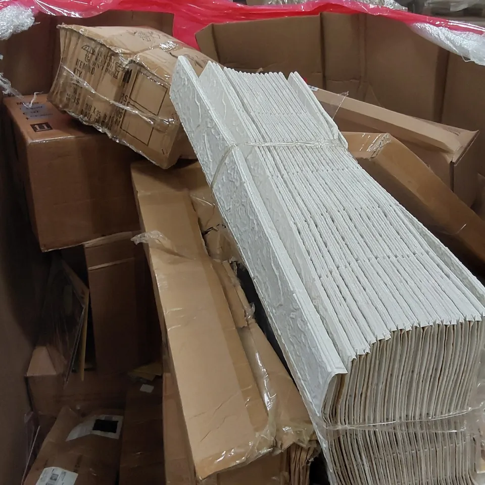 PALLET OF ASSORTED CONSUMER PRODUCTS TO INCLUDE: OFFICE CHAIRS, OUTDOOR/GARDEN CART, CEILING FAN LIGHT, AQUARIUM TANK ECT