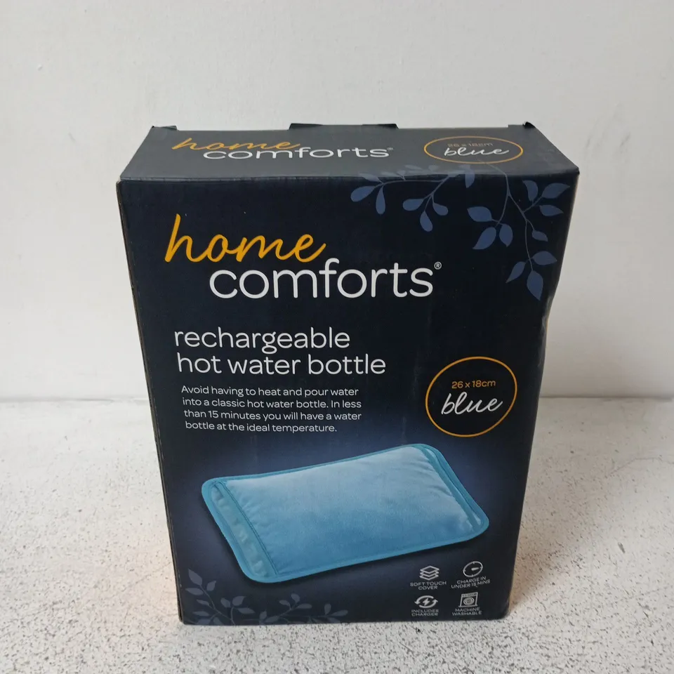HOME COMFORTS RECHARGEABLE HOT WATER BOTTLE – BLUE, 26X18CM (BOXED)