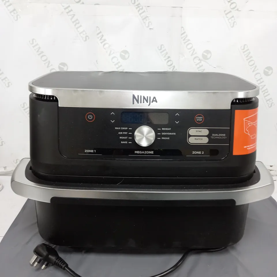NINJA 10.4L FOODI FLEXDRAWER DUAL AIR FRYER IN BLACK AF500UK