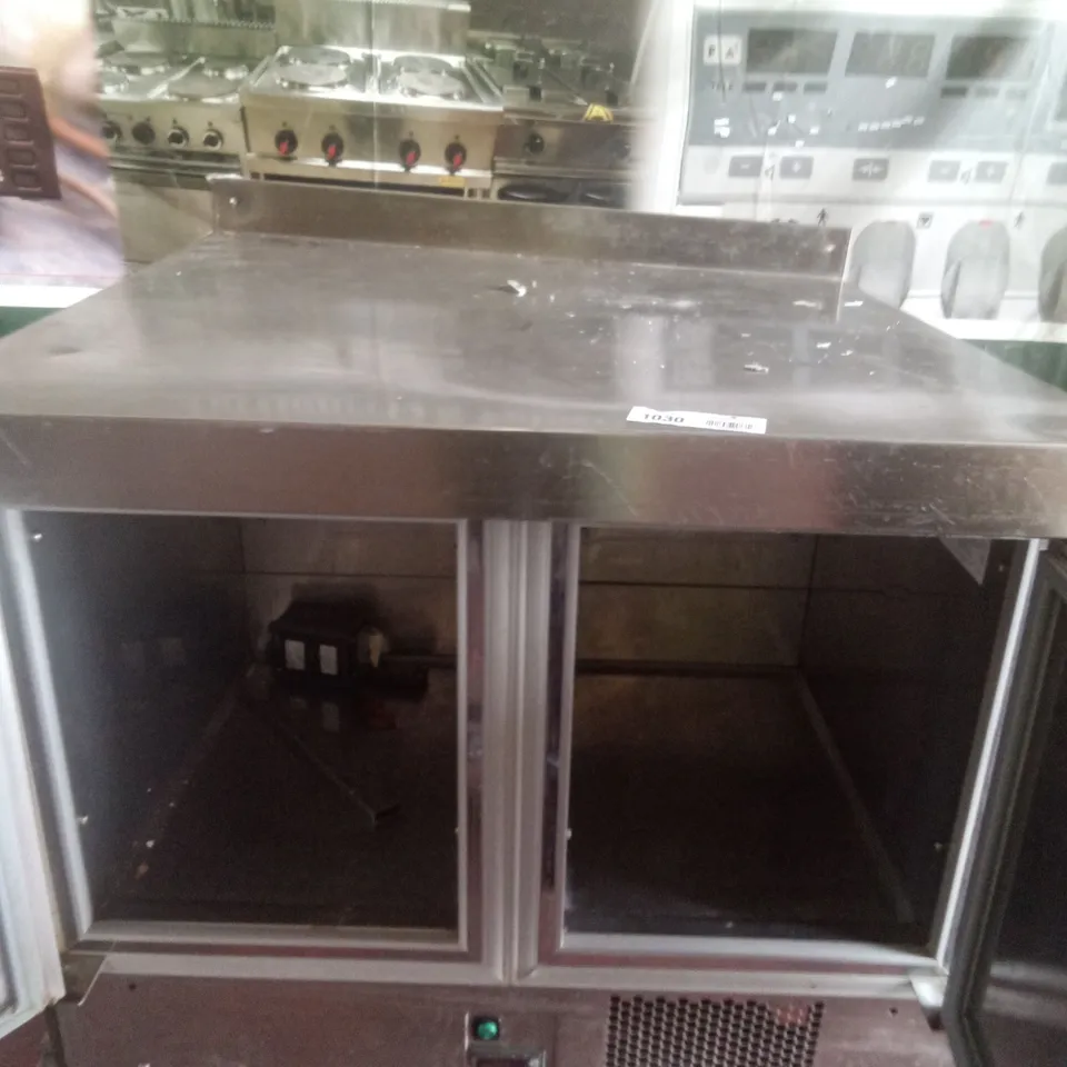 FOOD PREP STATION WITH UNDERCOUNTER FRIDGES 