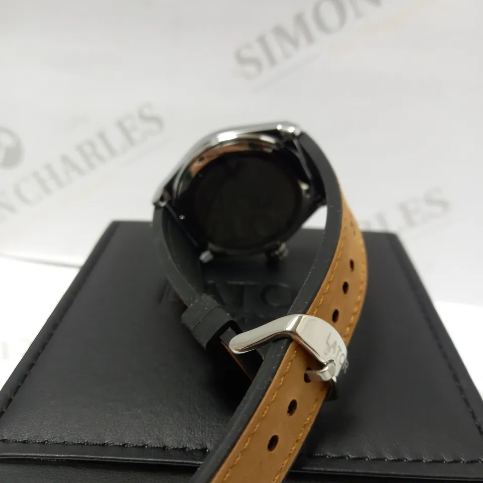 LATOR CALIBRE BLUE CHRONOGRAPH DIAL RUBBER STRAP WRISTWATCH