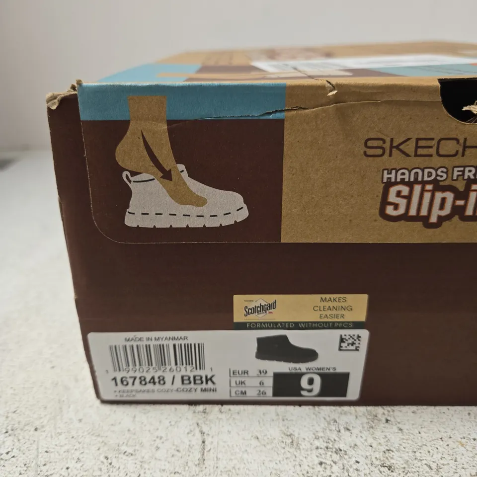 SKECHERS HANDS FREE SLIP-INS BLACK SUEDE ANKLE BOOTS – UK 6