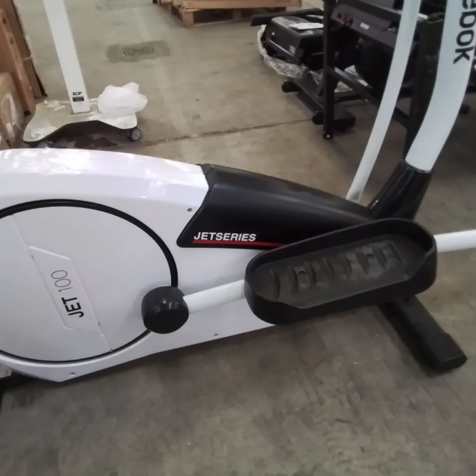 UNBOXED REEBOK JET 100 CROSS TRAINER