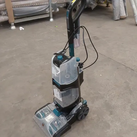 VAX PLATINUM SMARTWASH PET-DESIGN CARPET CLEANER