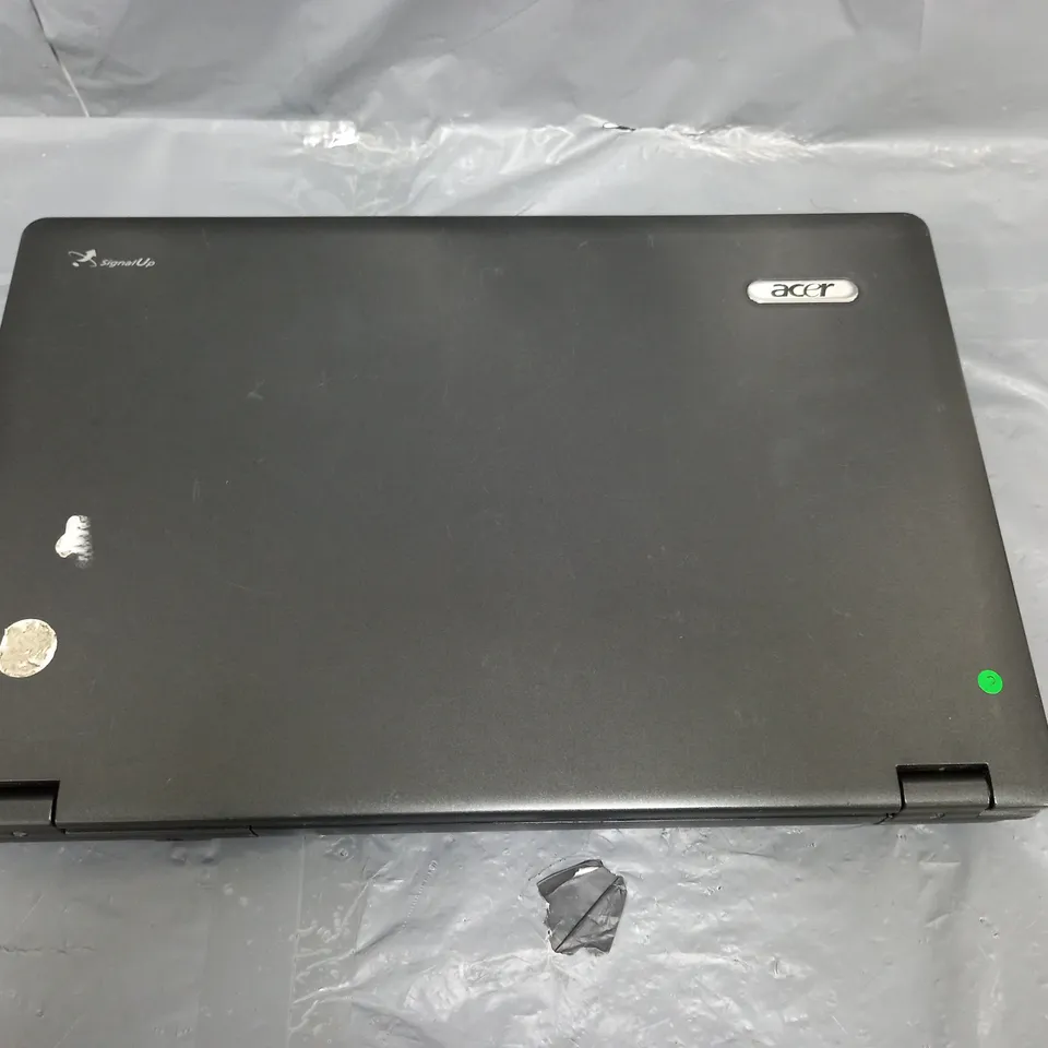 ACER EXTENSA 5235 15 INCHCELERON 900 2.20GHZ