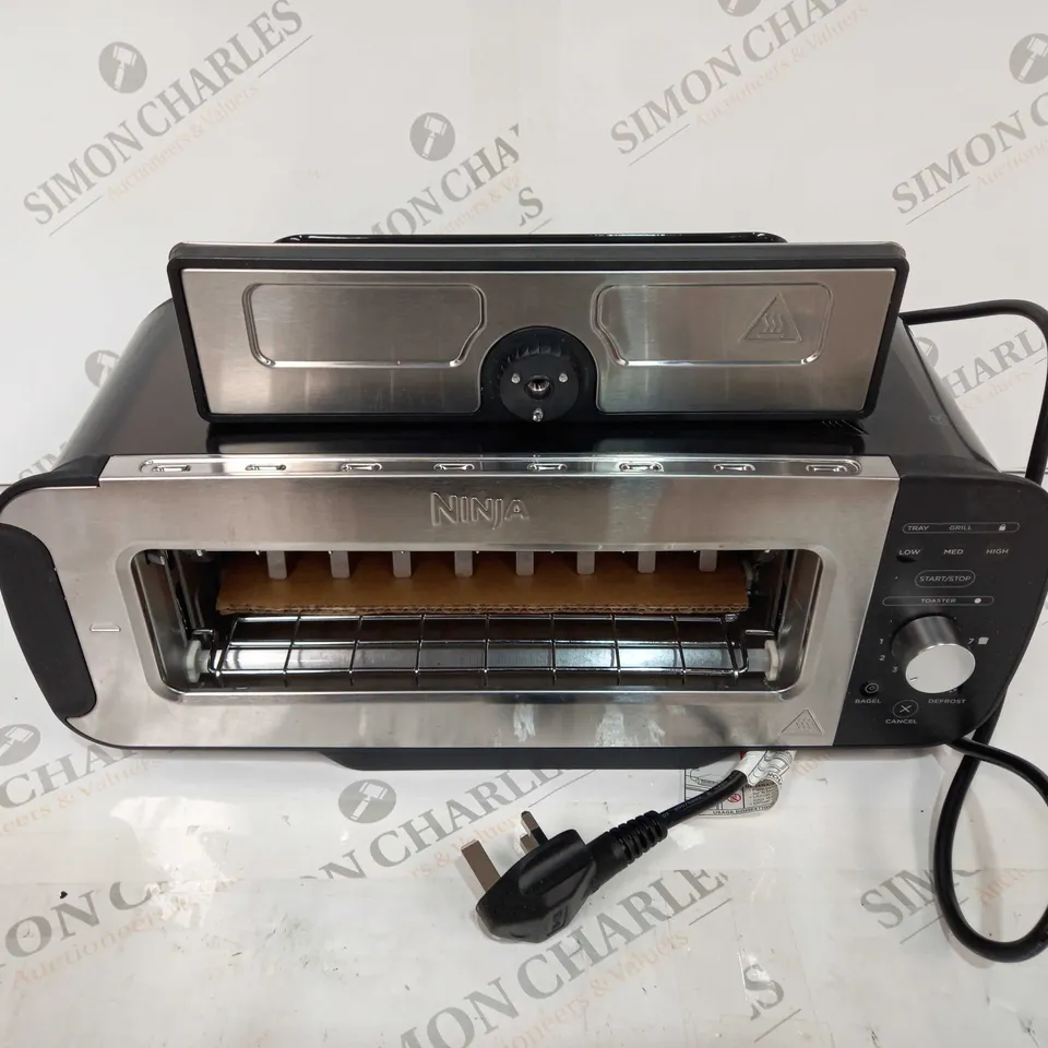 BOXED NINJA 2-IN-1 TOASTER & GRILL ST100UK