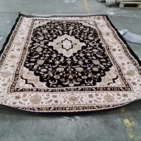 QUALITY DESIGNER AREA RUG APPROXIMATELY 290X200CM