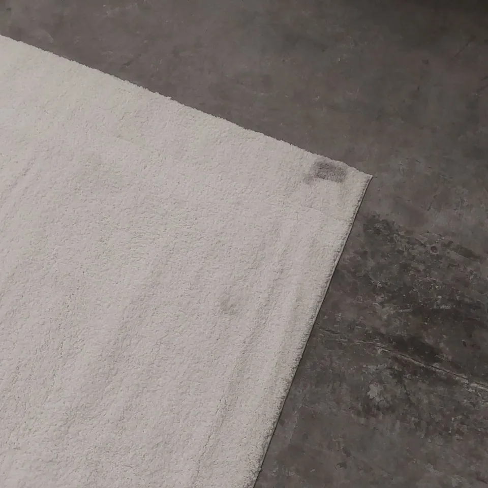 QUALITY DESIGNER AREA RUG - APPROXIMATELY 290 x 200cm