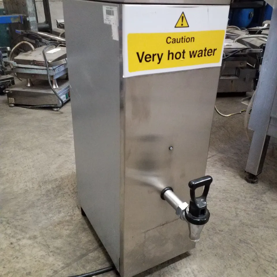 COMMERCIAL WATER BOILER