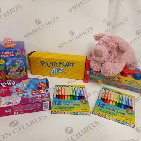 BOX OF APPROX 20 ASSORTED ITEMS INCLUDING PICTIONARY AIR, PINK PLUSH PIG TEDDY AND MERMAID LIGHT
