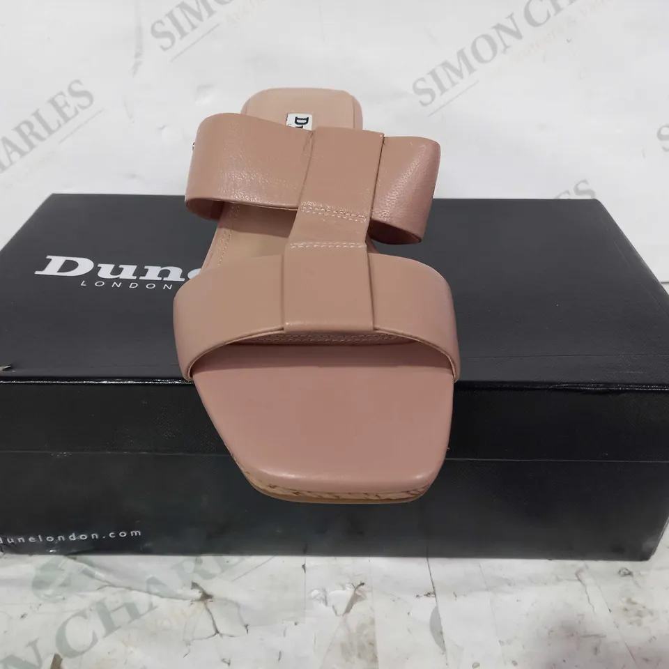 BOXED PAIR OF DUNE LONDON LOW WEDGE SANDALS IN PINK EU SIZE 37