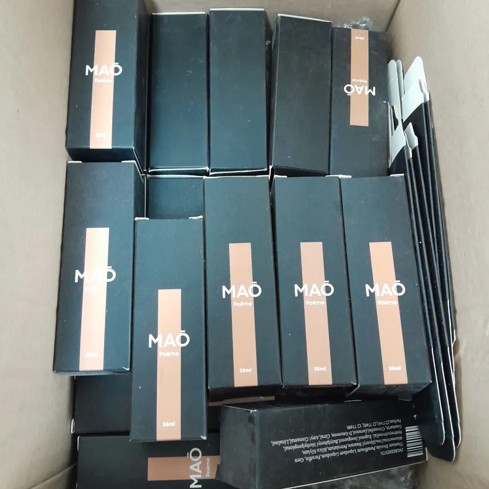 BOX OF APPROX. 20 MAO PARIS SPF 15 MAKEUP 