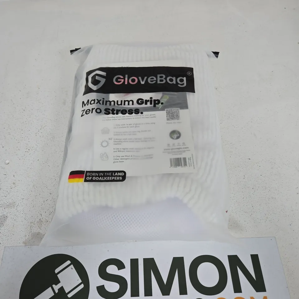 GLOVEBAG GOALKEEPER GLOVES WASHING BAG – MAXIMUM GRIP, ZERO STRESS