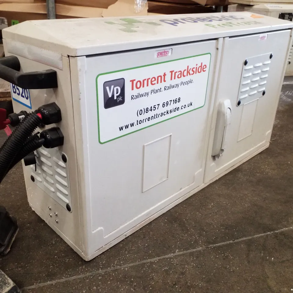 PROTRACK LIGHTING BATTERY POWER PACK