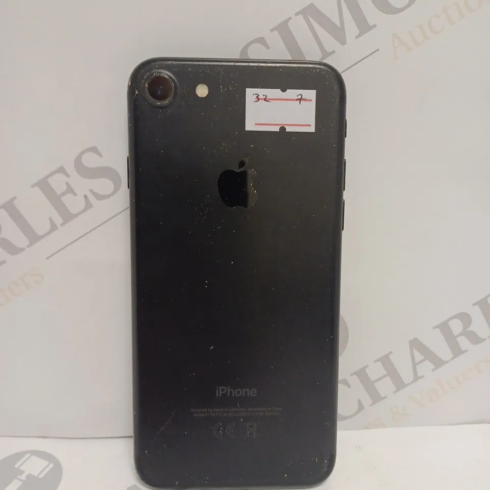 APPLE IPHONE 7 (A1778) SMARTPHONE