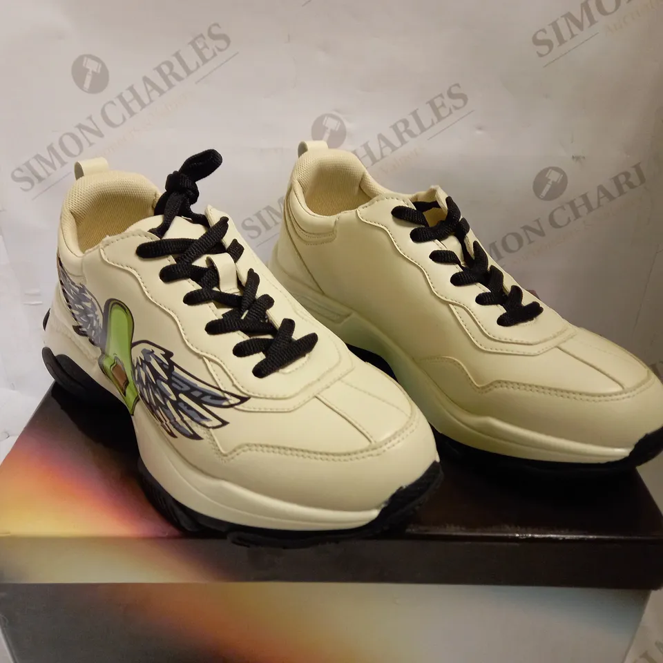 KOI VEGAN AVO WINGS TRAINERS - WHITE SIZE 9