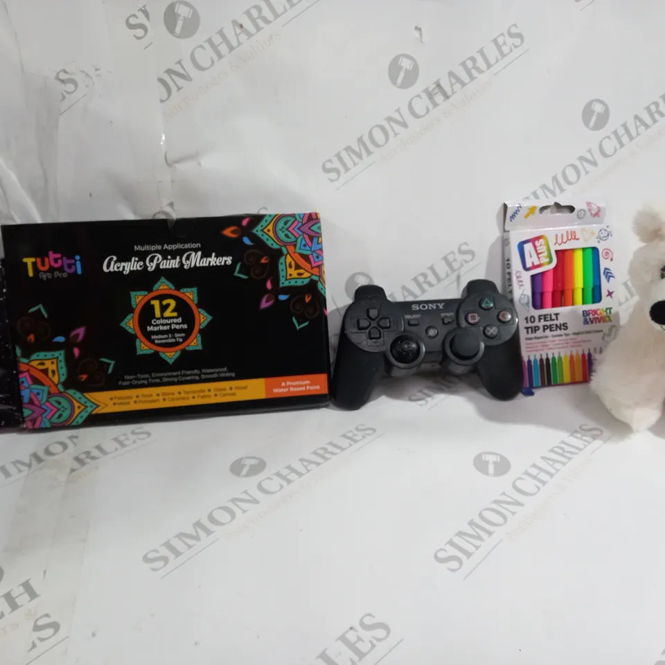 BOX OF APPROX 25 ASSORTED TOYS TO INCLUDE - SONY PLAY STATION 3 CONTROLLER - TUTTI ART PRO - 10 FELT TIP PENS ECT