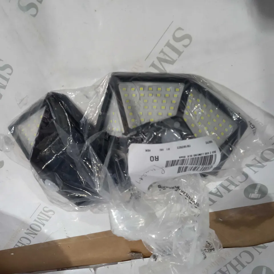 BUILDCRAFT 400 LUMENS SOLAR SECURITY LIGHT