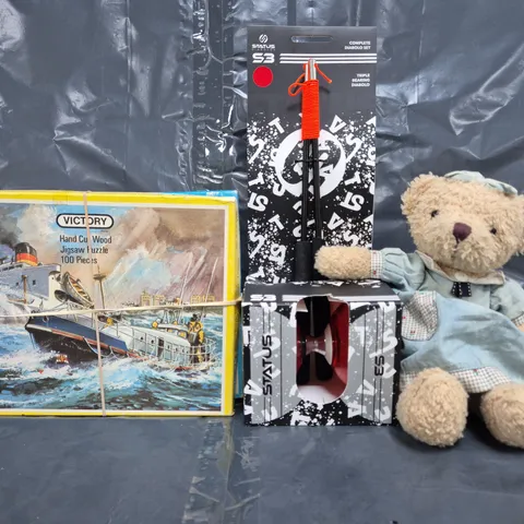 APPROXIMATELY 20 ASSORTED TOYS AND GAMES TO INCLUDE STATUS S3 TRIPLE BEARING DIABOLO, VICTORY HAND CUT WOOD JIGSAW PUZZLE, ETC - COLLECTION ONLY