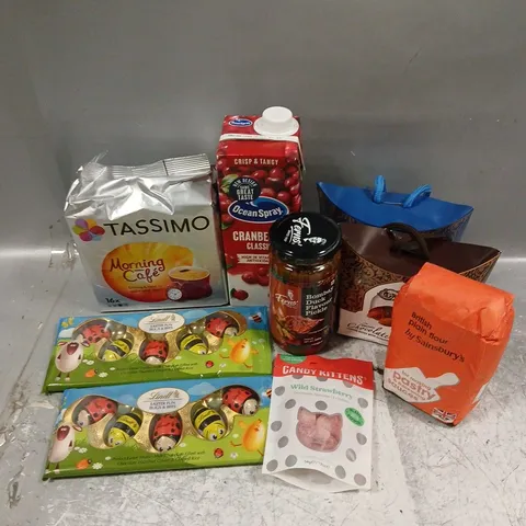 APPROXIMATELY 10 ASSORTED FOOD ITEMS TO INCLUDE - LIMDT BUGS & BEES CHOCOLATE - CANDY KITTENS WILD STRAWBERRY - OCEAN SPRAY CRANBERRY JUICE - ETC