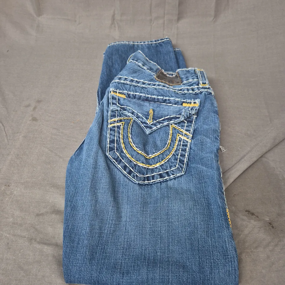 TRUE RELIGION DENIM JEANS SIZE 32