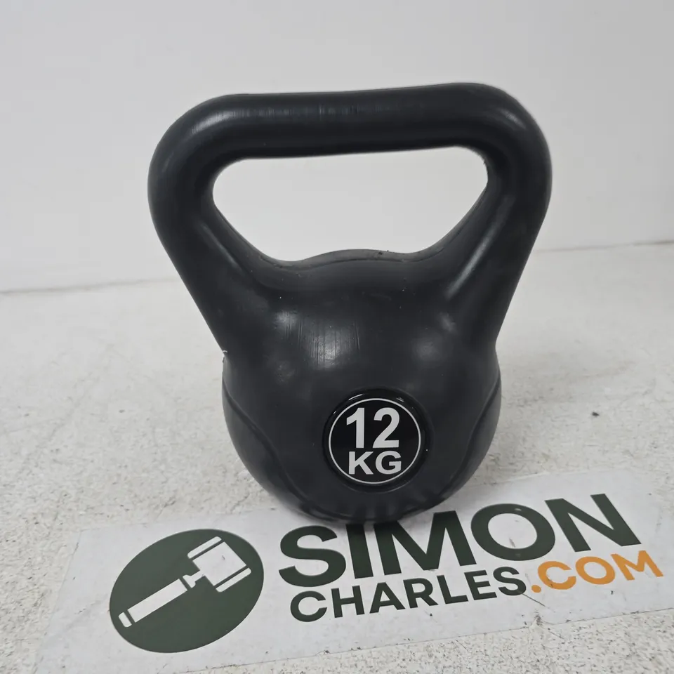 KETTLEBELL – 12 KG, BLACK