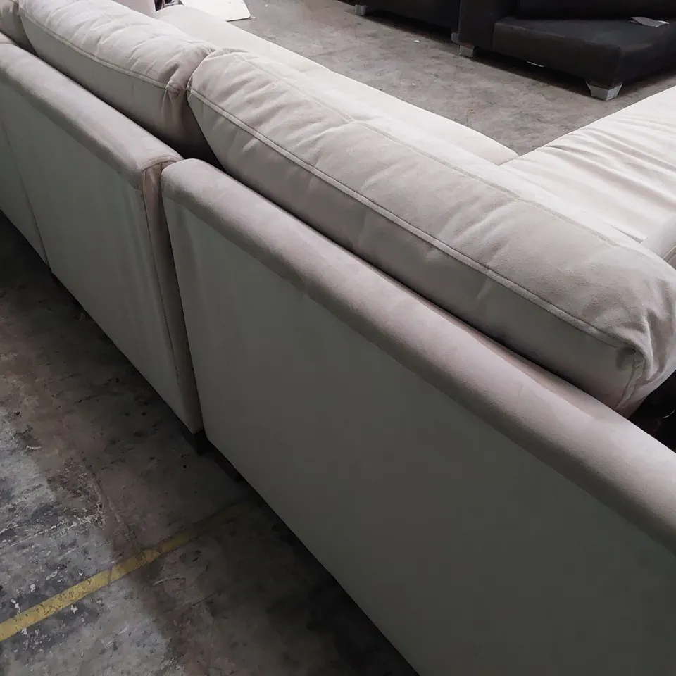 QUALITY BRITISH DESIGNER LOUNGE Co. LARGE CHAISE SOFA LIGHT GREY PLUSH FABRIC 
