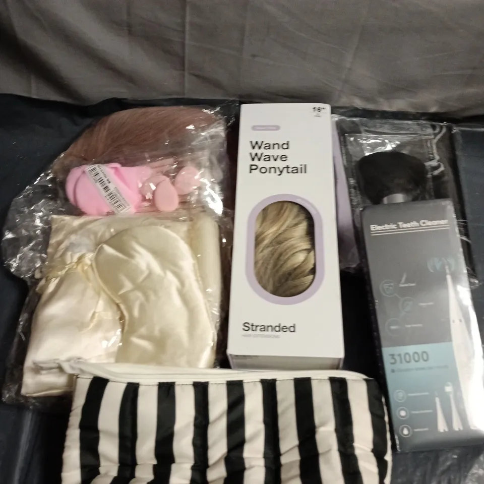 APPROXIMATELY 15 ASSORTED HEALTH & BEAUTY PRODUCTS TO INCLUDE WIGS, TEETH CLEANER AND MAKE UP BAG