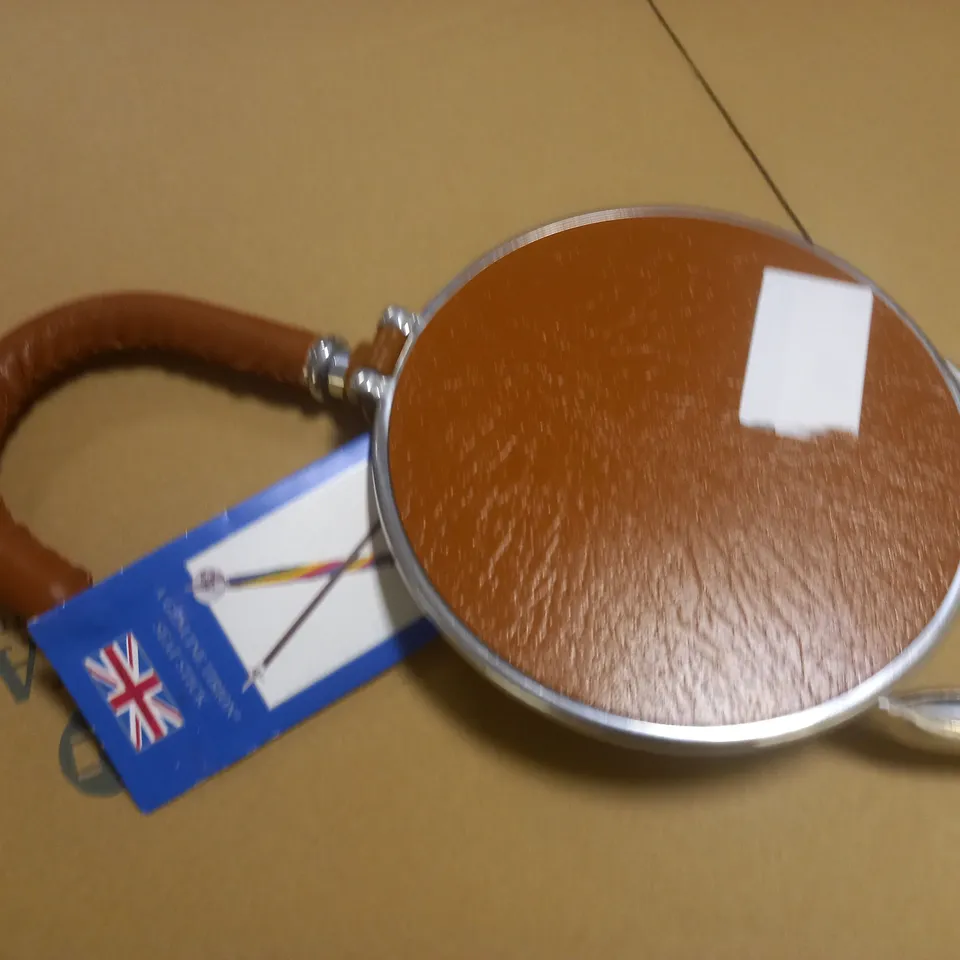 TIRION FOLDABLE SEAT STICK