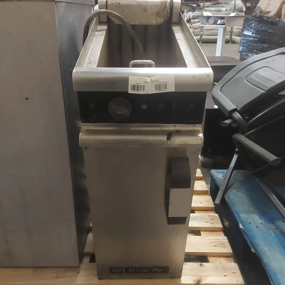M LINE PLUS COMMERCIAL ELECTRIC FRYER