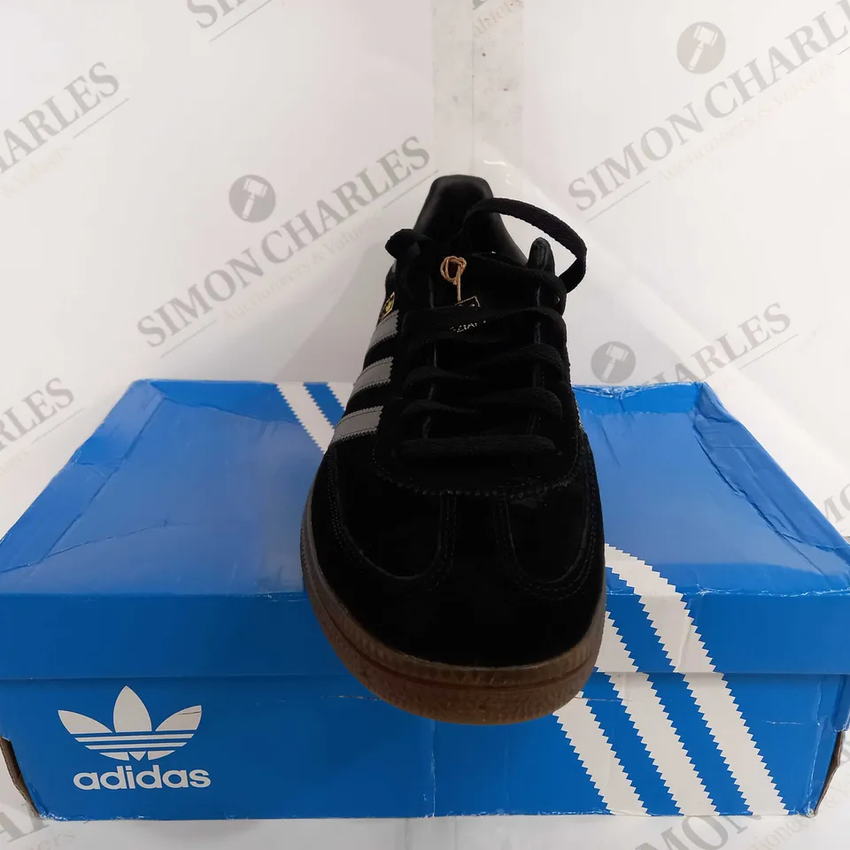 BOXED ADIDAS HANDBALL SPEZIAL IN BLACK - UK 9