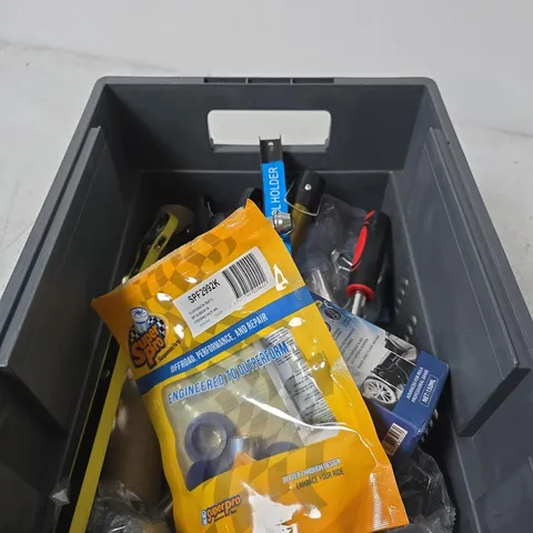 BOX OF APPROXIMATELY 20 ASSORTED AUTO ITEMS INCLUDING SUSPENSION PARTS AND MULTI FUNCTION FOAM CLEANER 