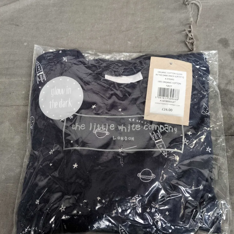 THE LITTLE WHITE COMPANY ORGANIC COTTON GLOW-IN-THE-DARK SPACE SLIM FIT PJ NAVY 4-5 YEARS
